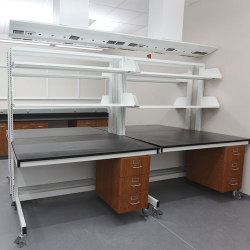 Banco da laboratorio con ripiani - Avion™ - Mott Manufacturing