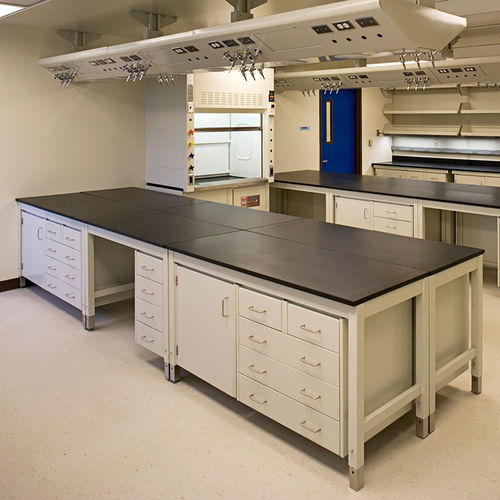 Banco da laboratorio in acciaio inossidabile - Chameleon™ - Mott Manufacturing - con ripiani