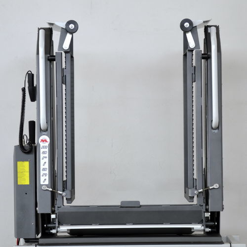 Piattaforma elevatrice per sedia a rotelle -  BBV series - Mariani Lift System - per veicolo