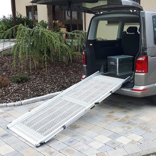 Rampa di accesso per automobile - Mariani Lift System - con fissaggio al veicolo / trasportabile / pieghevole