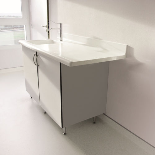 Banco da laboratorio odontoiatrico - Corian Design solutions through Partners - per istopatologia / per sterilizzazione / per medicina nucleare
