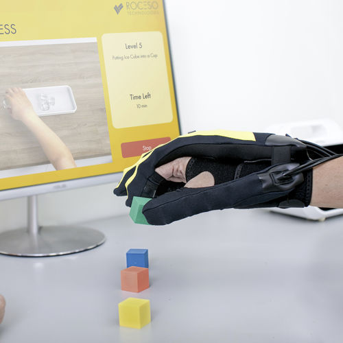 Sistema di riabilitazione della mobilità della mano - EsoGLOVE™ Pro  - Roceso Technologies - robotizzato