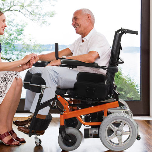 Sedia a rotelle elettrica - WG139 - WEGO Medical - da esterno / con poggiagambe / nera