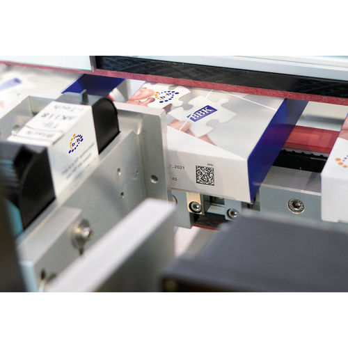 Etichettatrice per cartoni - HSS  - b+b Automations- und Steuerungstechnik GmbH - automatica / semiautomatica / manuale