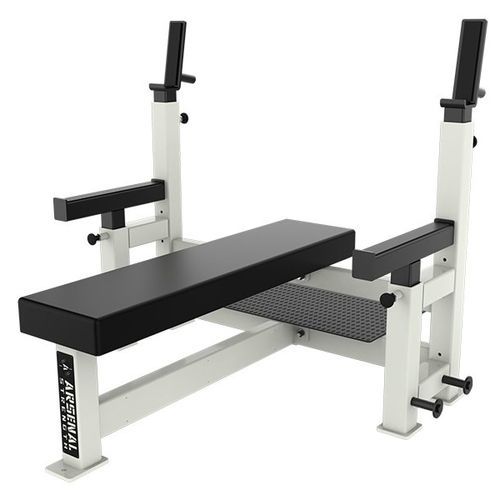 Panca per esercizi muscolari piatta - ALPHA-COMP - Arsenal Strength - con rastrelliera per bilancieri