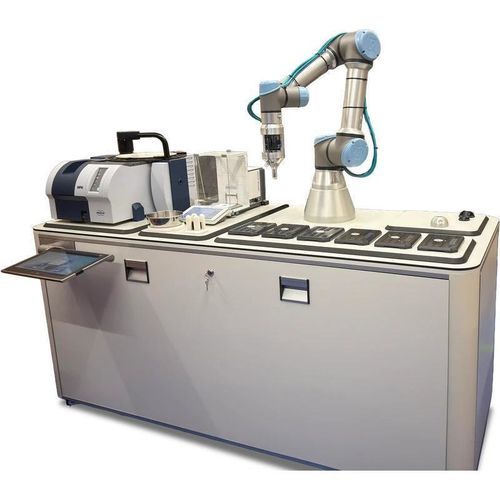 Sistema di automazione per controllo di qualità - FLEX BENCH - Chemspeed Technologies AG - per l'industria farmaceutica / robotizzato