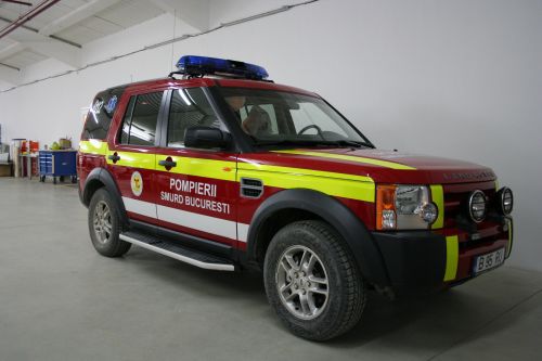 Ambulanza per terapia intensiva - Land Rover Discovery 3 - DELTAMED SRL - tipo C / automatica