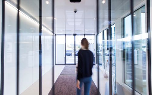 Porta per struttura sanitaria - THERMCORD - KOS Spezialtüren GmbH - scorrevole / automatica