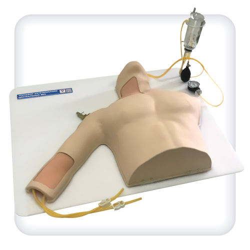 Simulatore per cateterismo endovenoso - M1129 - SATC solution - per interventi di emergenza / di anatomia / parte superiore del corpo