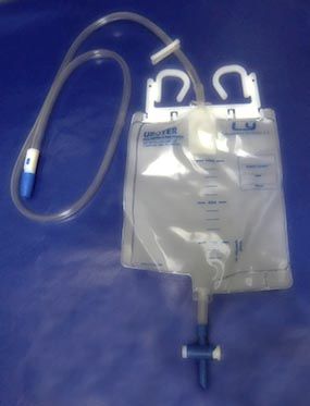 Set di drenaggio urinario - UROYER - Laboratorios Yermedic - pediatrico / graduato / con valvola antiriflusso