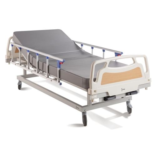 Letto da ospedale - 2 - Palakkad Surgical Industries - manuale / ad altezza regolabile / con rotelle
