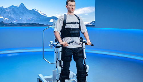 Esoscheletro per riabilitazione per entrambe le gambe - ExoMotus™ M4 - Shanghai Fuliye Intelligent Technology - marcia