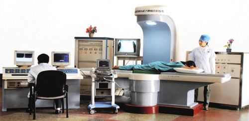 Sistema di ablazione HIFU per trattamento HIFU dei tumori ossei - CZ901 - Mianyang Sonic Electronic - per trattamento HIFU dei fibroadenomi del seno / per trattamento HIFU dei tumori del fegato / ecoguidato