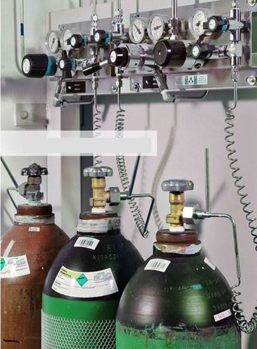 Unità di distribuzione di gas medicali con bombola di ossigeno - Woodmans Meditech