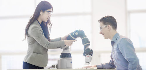 Braccio robotizzato per il settore medico - Single-arm YuMi® - IRB 14050 - ABB Robotics - 6 assi / collaborativo
