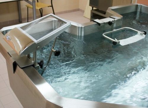 Vasca per idromassaggio con doccia - EWAC Medical BV