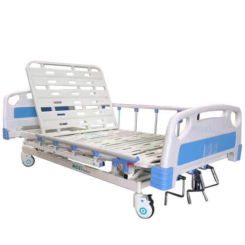 Letto medico - MGE-M31 - Medige International Industries - manuale / ad altezza regolabile / con rotelle