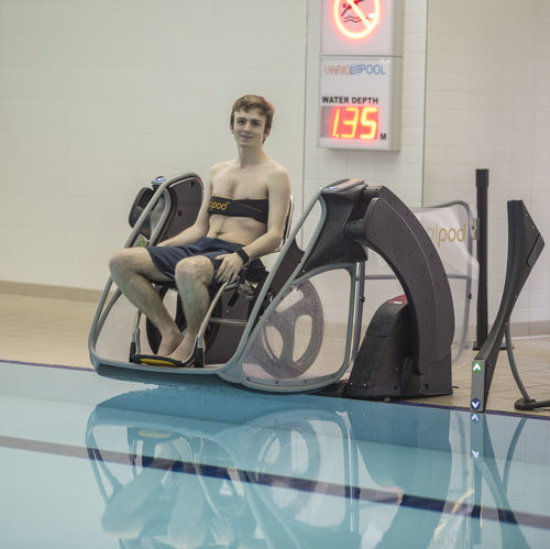 Sollevatore per piscina per sedie a rotelle - Poolpod 2.0® - Cotenda - a batteria / montato su barra / portatile