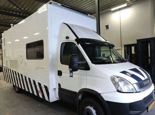 Unità mobile ospedaliera di salvataggio - ICU AUTOMOTIVE IMPORT EXPORT AND CONSULTING. - per cure odontoiatriche / per cure ospedaliere / multiuso