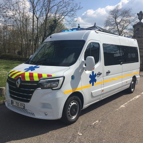 Ambulanza di trasferimento - Renault Master - ICU AUTOMOTIVE IMPORT EXPORT AND CONSULTING. - furgone