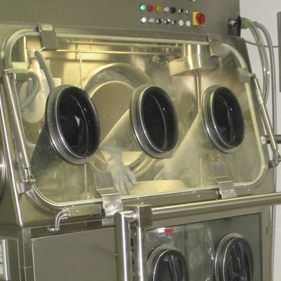 Isolatore per essiccazione - ART GmbH Anlagenbau Reinraum Technik - per svuotamento fusto / classe ISO 5 / per prodotti tossici