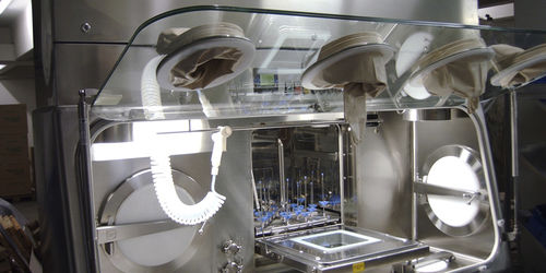Isolatore per lavaggio - ART GmbH Anlagenbau Reinraum Technik - classe ISO 5 / per prodotti tossici / da terra