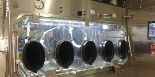 Isolatore per lavaggio - ART GmbH Anlagenbau Reinraum Technik - classe ISO 5 / per prodotti tossici / da terra