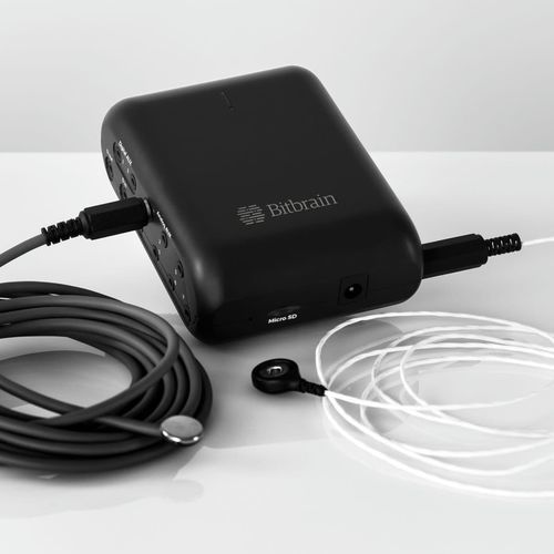 Sistema di acquisizione di biosegnali da ricerca - Versatile Bio - Bitbrain Technologies - da laboratorio / multicanale / 21 canali