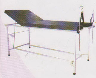 Lettino da visita ginecologico - AVI-007C - Avishkhar International - manuale / ad altezza fissa / a 2 sezioni