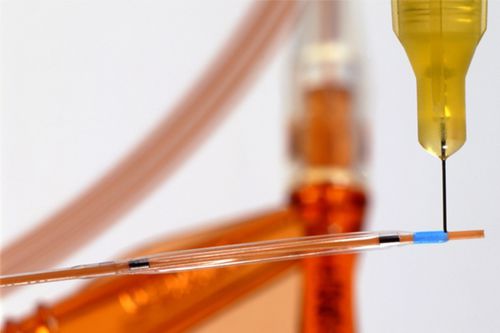 Colla di assemblaggio medicale per cateteri - MD® 209-CTH  - DYMAX Europe GmbH - biocompatibile