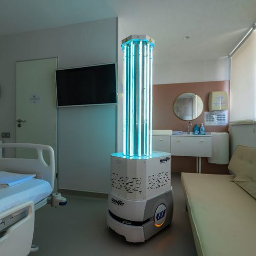 robot di disinfezione UV-C - Wolf-e Robotics