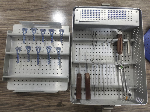 Strumentario chirurgico per frattura del radio - BI-001583 - Bisons International