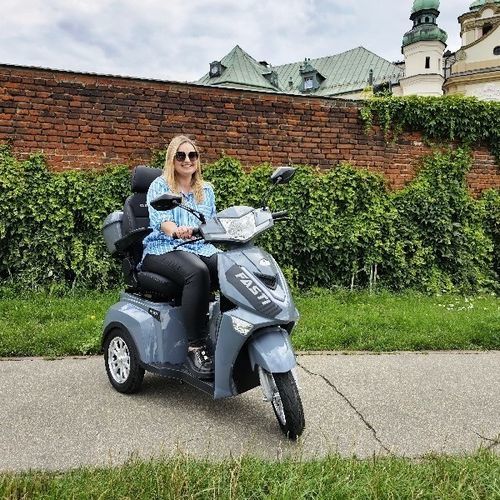 Scooter per disabili elettrico - FASTI 3 MAX - Electroride Sp. z o.o. - a 3 ruote / con bauletto