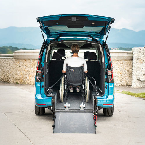 Veicolo per disabili furgone - Taxi Conversion - ORION SRL - entrata posteriore