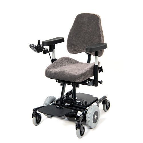 Sedia a rotelle elettrica - REAL 6100 PLUS - Mercado Medic Deutschland GmbH - da interno / ad altezza regolabile / verticalizzante