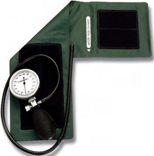Sfigmomanometro aneroide - CM-34 series - Shanghai Caremate MEDICAL Device Co., Ltd. - con bracciale adulti