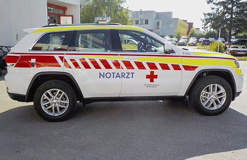 Ambulanza - Jeep Cherokee - Dlouhy