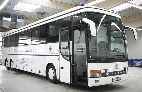 Unità mobile ospedaliera per prelievo di sangue - Dlouhy - autobus