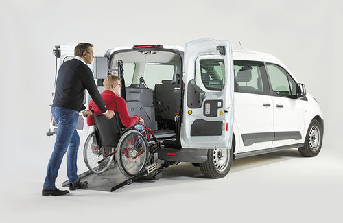 Veicolo per disabili furgone - Ford Connect - Dlouhy - entrata posteriore