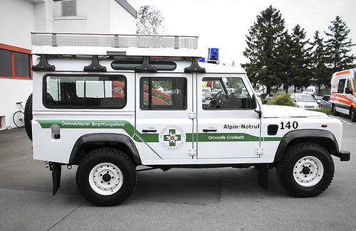 Ambulanza di salvataggio - Land Rover Defender - Dlouhy