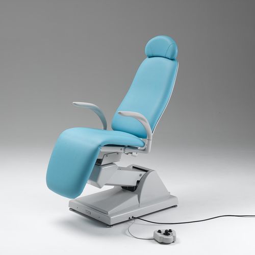Poltrona per prelievo di sangue elettrica - Oto P/E - Euroclinic MediCare Solutions - 3 sezioni / ad altezza regolabile