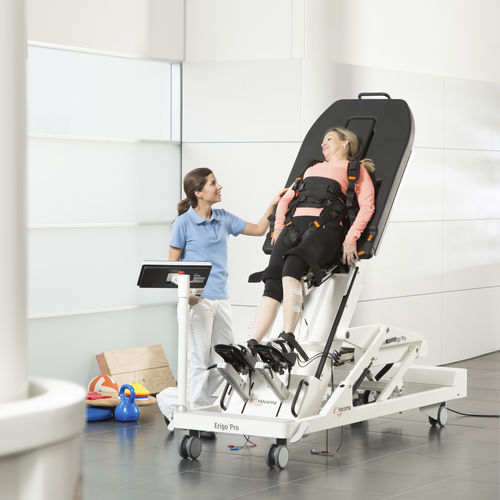 Lettino di statica elettrico - Erigo® - Hocoma  - con rotelle / ad altezza regolabile / per terapia