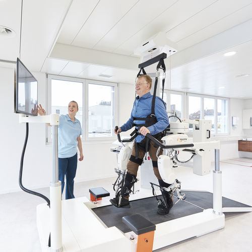 Sistema di riabilitazione marcia - Lokomat®Pro Sensation - Hocoma  - robotizzato / con applicazioni di gamification