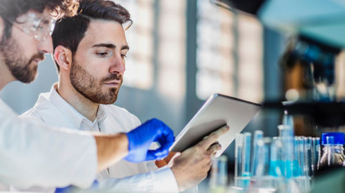 LIMS con sistema di tracciatura - TrakCare® Lab  - InterSystems   - di gestione / di analisi / per reportistica