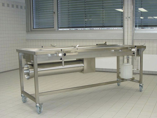 Tavolo per autopsia per medicina legale - AST 10/700 - KUGEL medical GmbH & Co. KG - di dissezione / di lavaggio salme / con rotelle