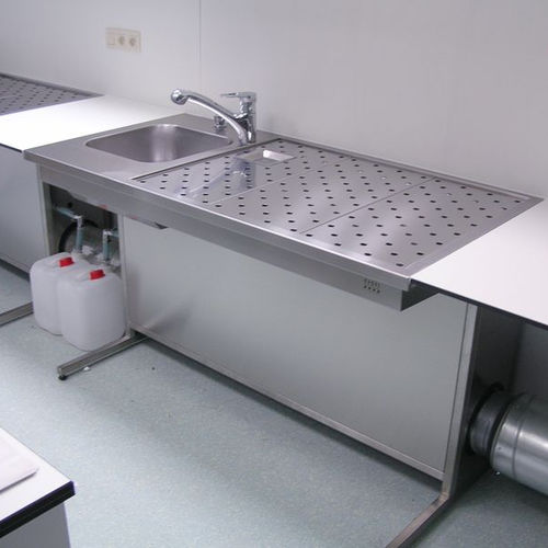 Workstation da laboratorio per istopatologia - UCS-1500 - KUGEL medical GmbH & Co. KG - per preparazione di campioni / con lavandino / con ventilazione discendente