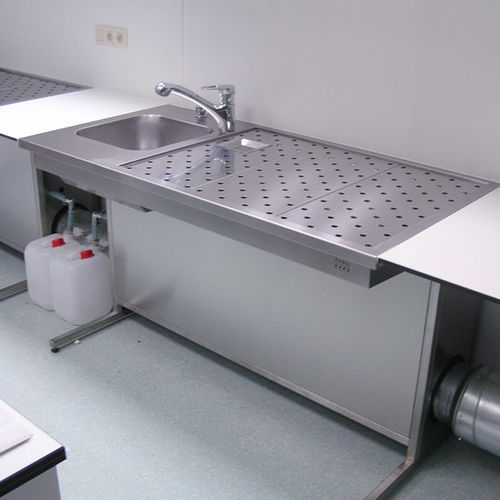 Workstation da laboratorio per macroscopia - UCS-1750 - KUGEL medical GmbH & Co. KG - per preparazione di campioni / a muro / con lavandino