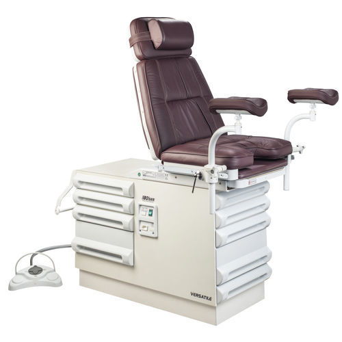 Poltrona per visita ginecologica - Versatile  - Olsen Industry - elettrica / 2 sezioni