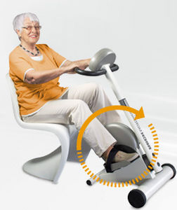 Pedalatore per esercizi gambe - MOTOmed viva2 - RECK-Technik - in posizione seduta
