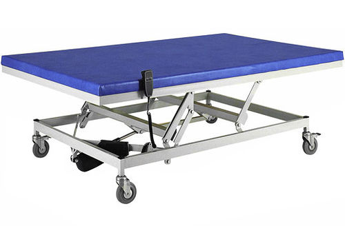Lettino Bobath elettrico - BBT 205 - Savion Industries - idraulico / su rotelle / con schienale ad altezza regolabile